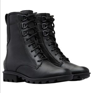 Pheonix Sorel lace up boots New in box